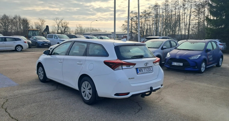 Toyota Auris cena 47900 przebieg: 155046, rok produkcji 2018 z Nowe Warpno małe 121